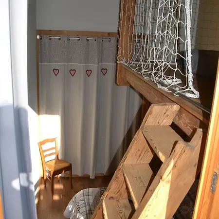 Des Fleurs Apartment *